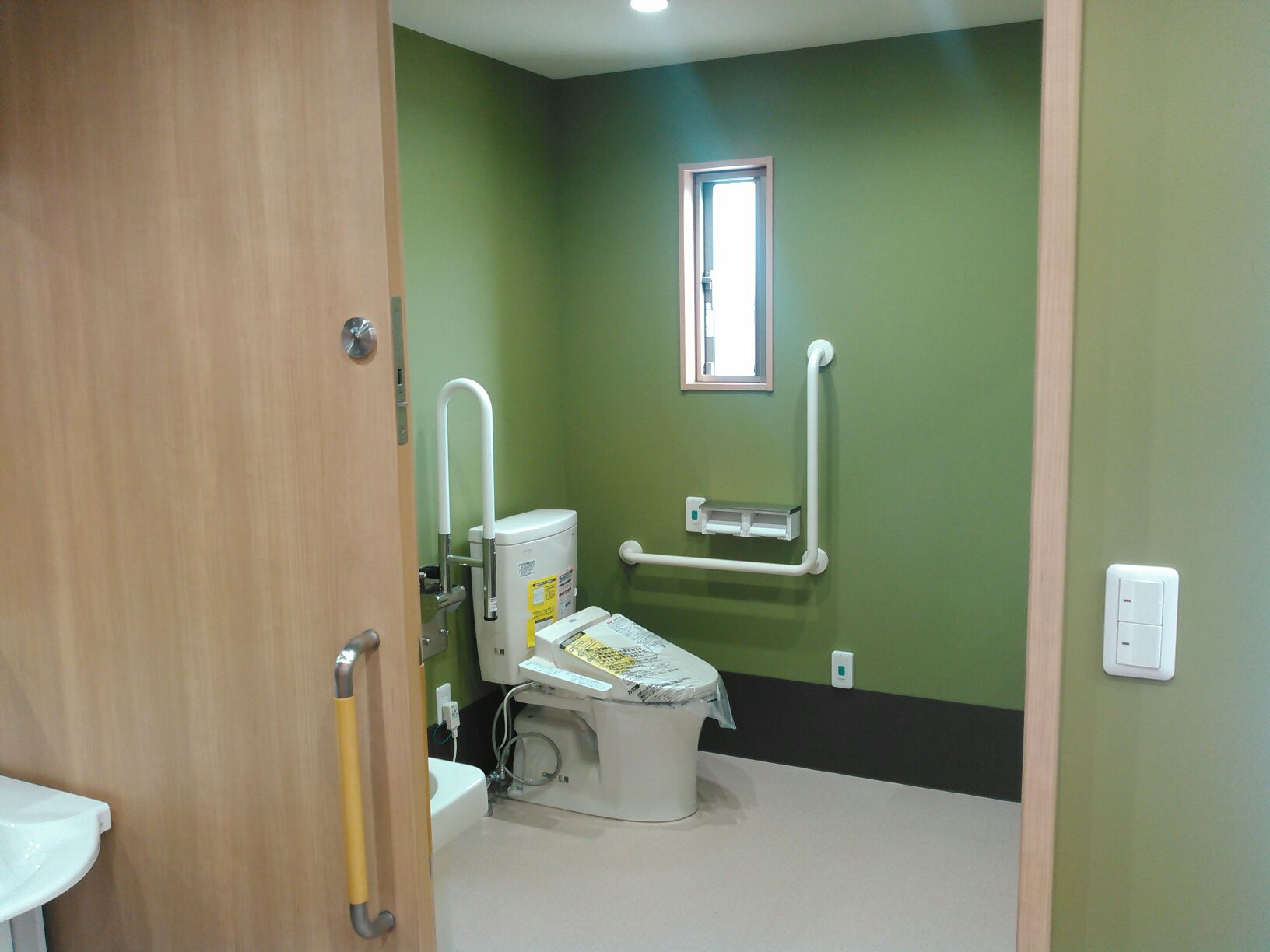 障害者の就労支援施設のトイレ