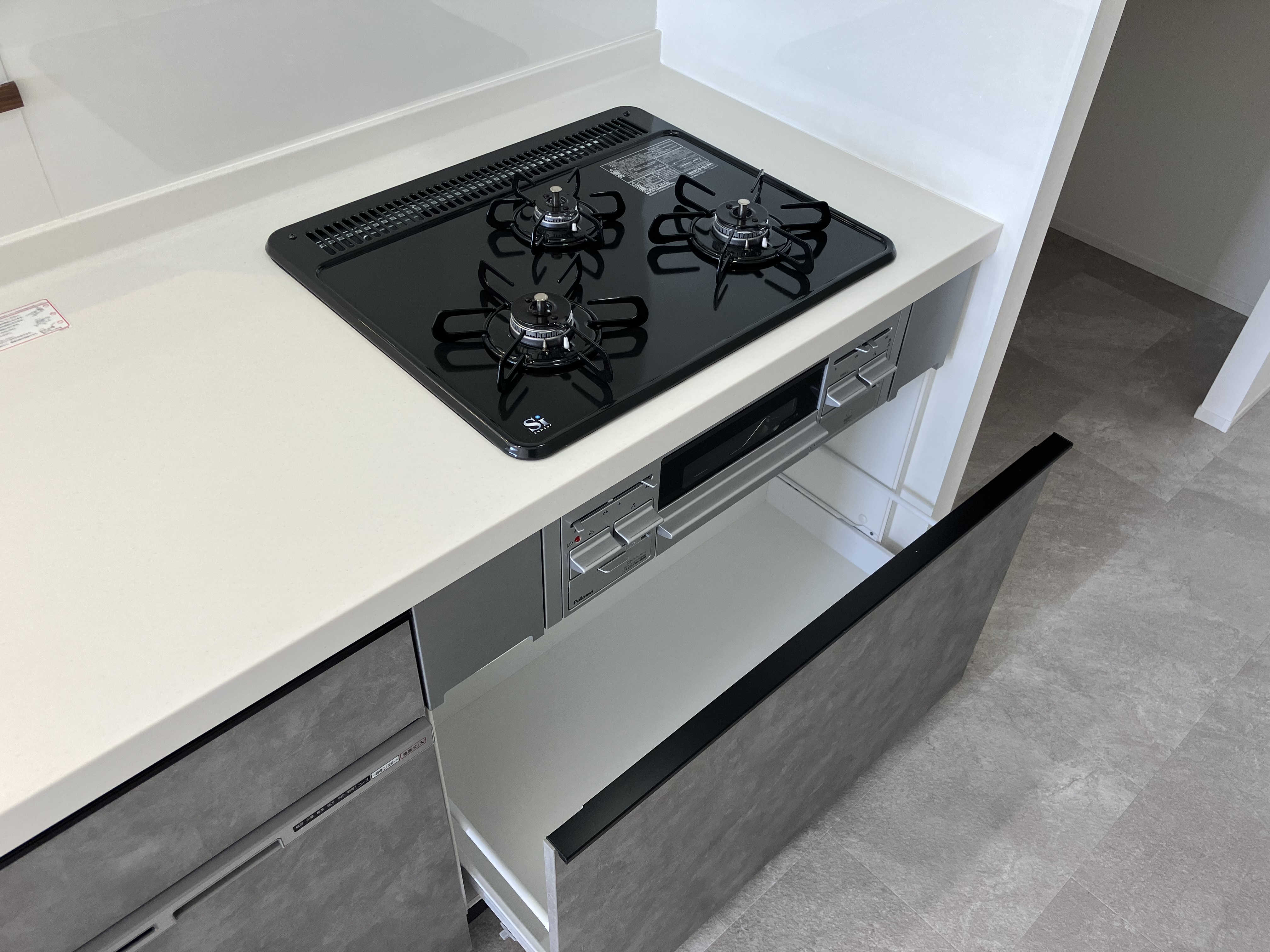 リノベーション後のキッチン収納