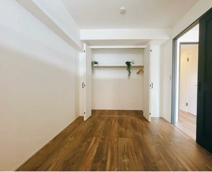 リノベーション後の洋室5畳2